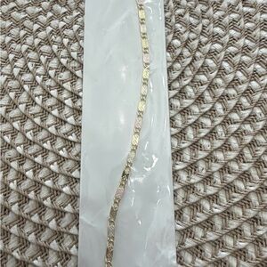 Stylish Two-Tone Gold & Rose Bracelet – Beautiful Modern design NWT